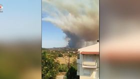 Luptă cu flăcările din Alexandroupolis continuă! Salvatorii au evacuat mai multe sate